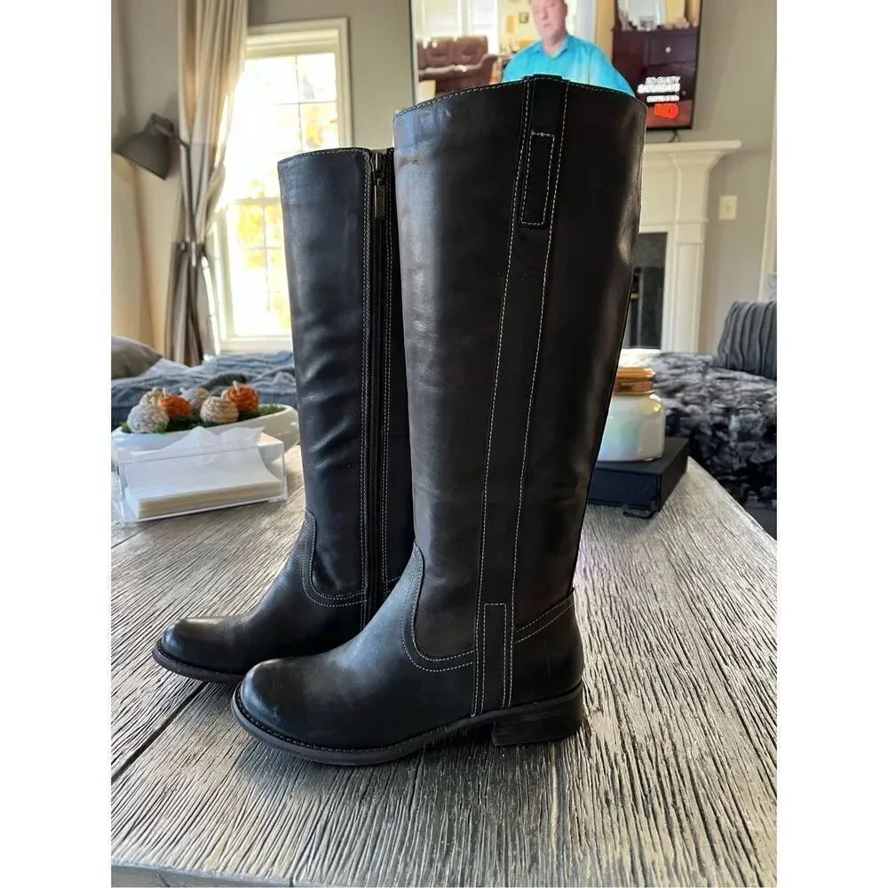 Vintage Guess Dark Brown Tall Leather Boots sz 6 EUC